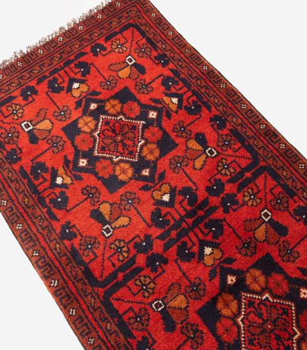 Aya Hand-Knotted Wool Rug 1'7"x3'3"