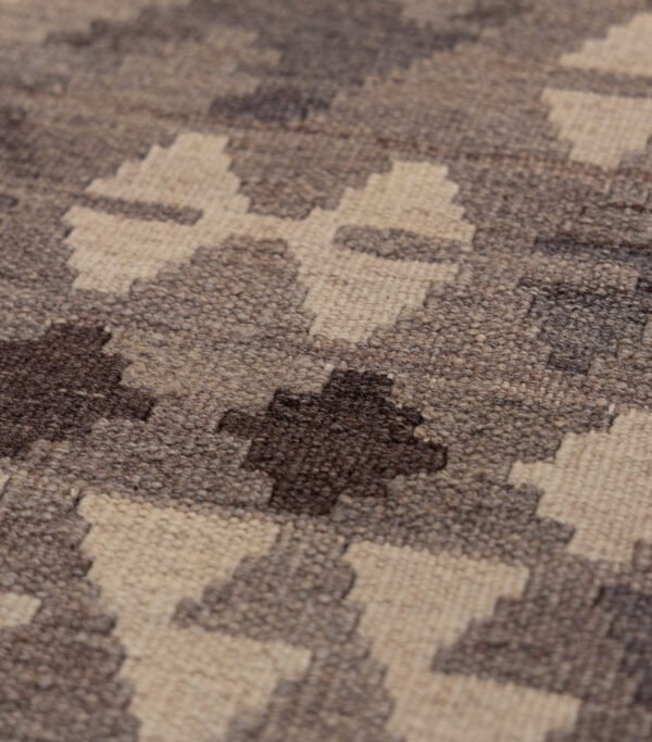 Modern Hand-Knotted Kilim 5'8" x 8'1"